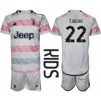 Camisa de Futebol Juventus Timothy Weah #22 Equipamento Secundário Infantil 2023-24 Manga Curta (+ Calças curtas)